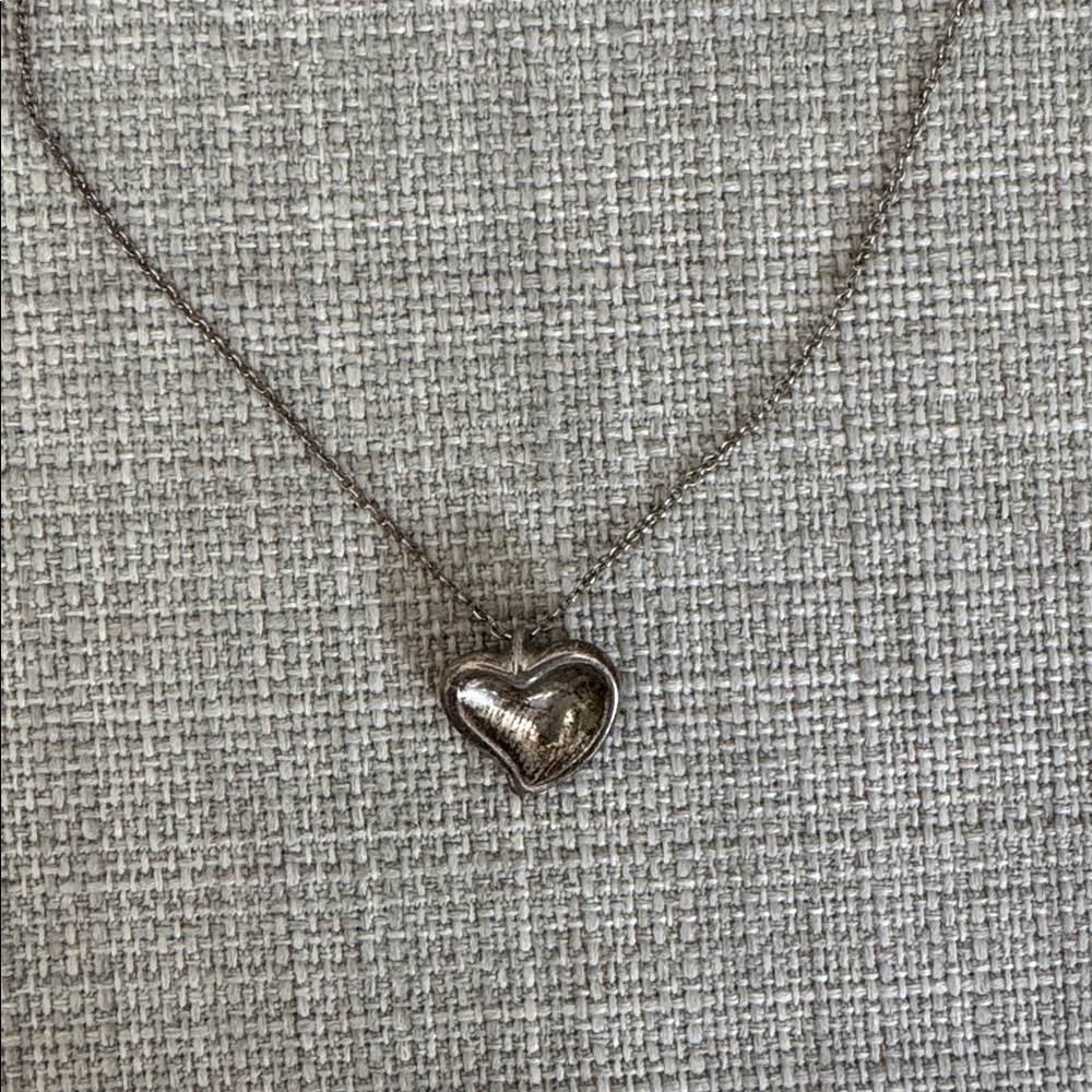 Tiffany & Co. Heart Necklace Elsa Peretti Sterling silver
